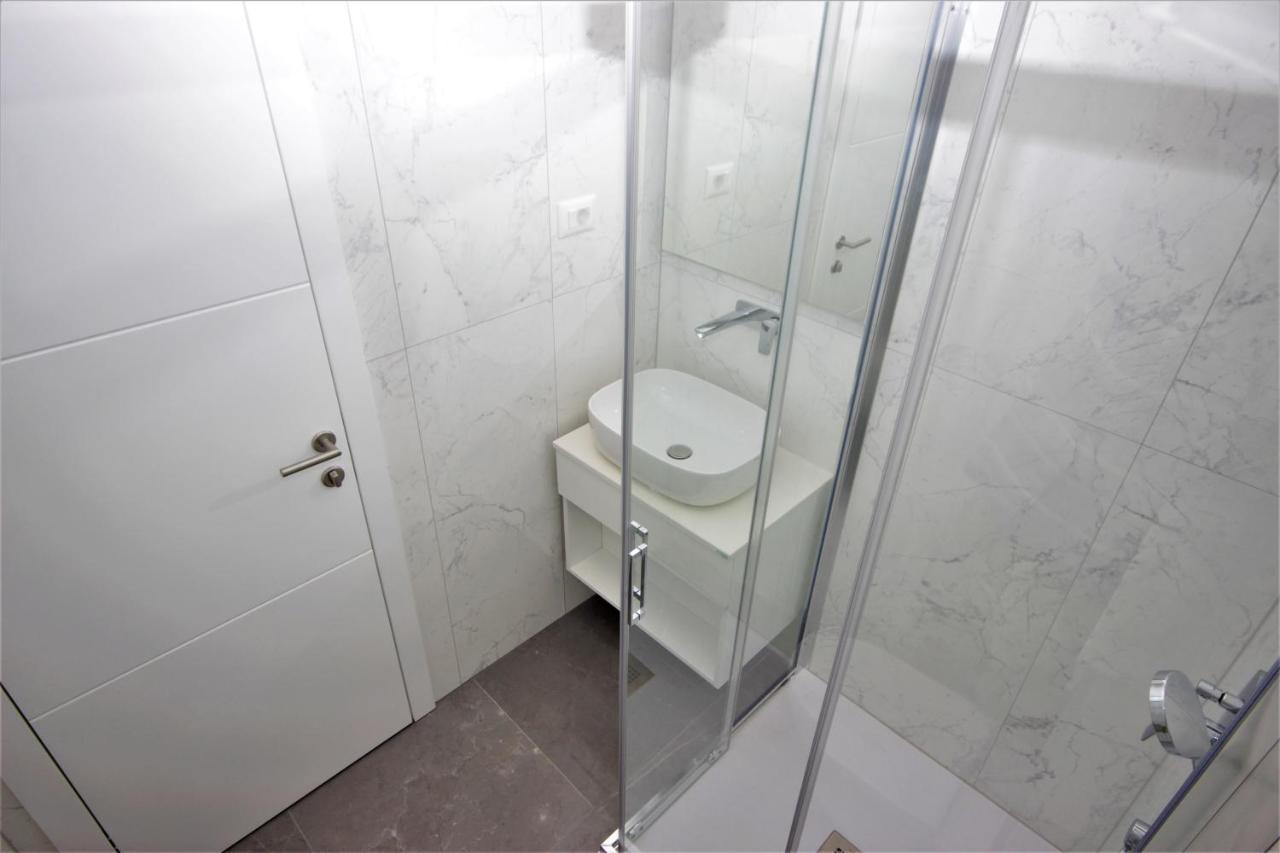 Apartments Smitran Banjole Exterior photo
